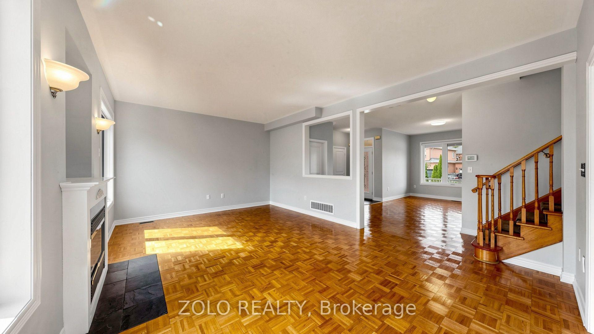 Photo 17 of 19 Waldron Crescent, Richmond Hill, Oak Ridges — HOMEH