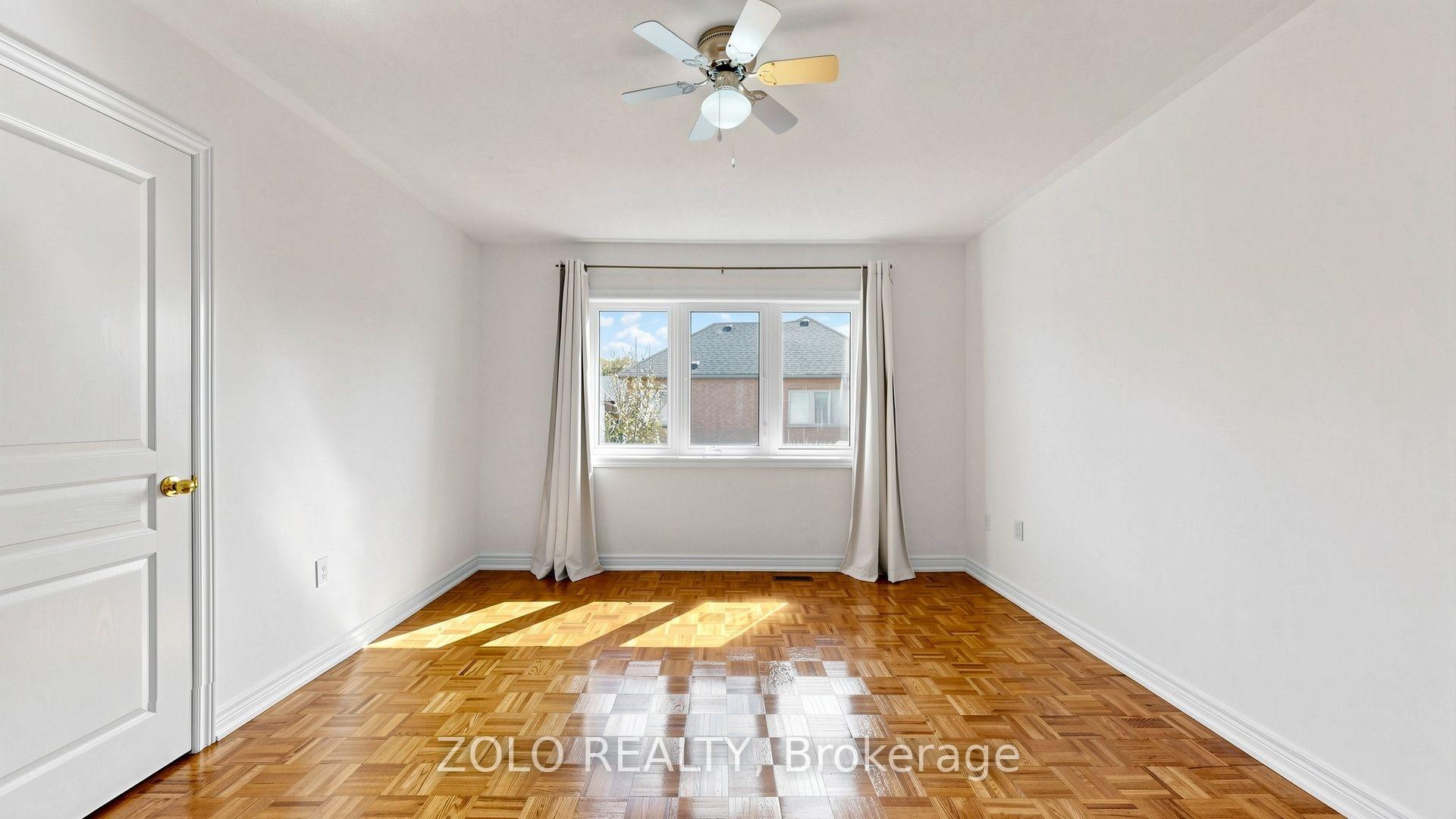 Photo 22 of 19 Waldron Crescent, Richmond Hill, Oak Ridges — HOMEH