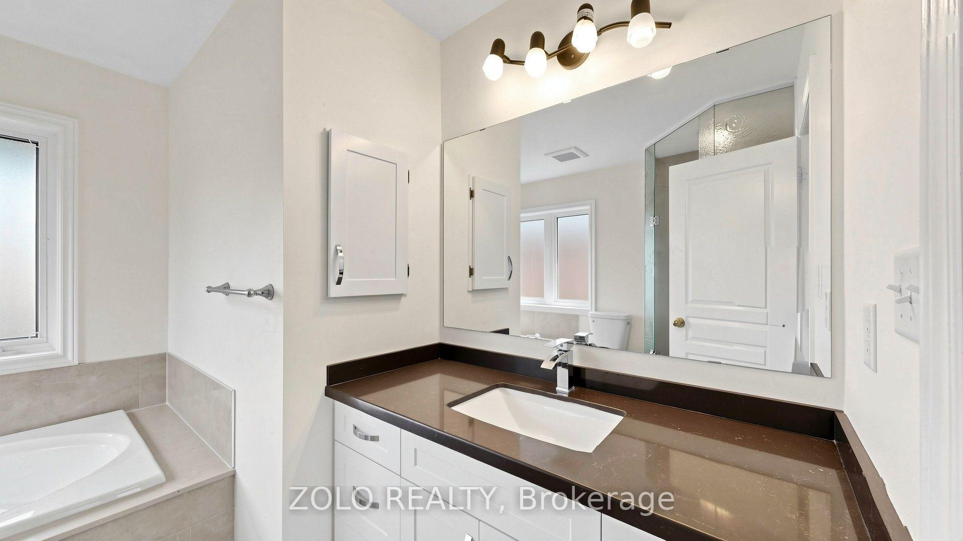Photo 25 of 19 Waldron Crescent, Richmond Hill, Oak Ridges — HOMEH