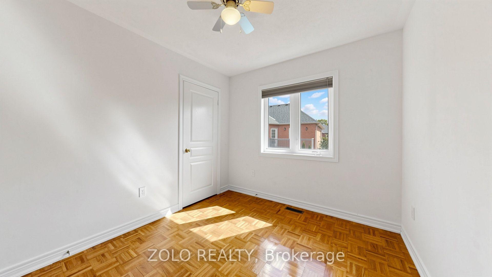 Photo 32 of 19 Waldron Crescent, Richmond Hill, Oak Ridges — HOMEH