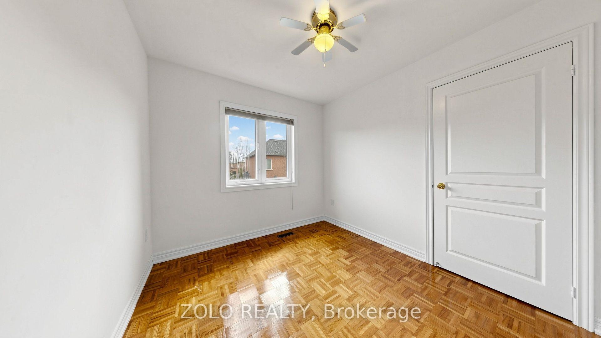 Photo 33 of 19 Waldron Crescent, Richmond Hill, Oak Ridges — HOMEH