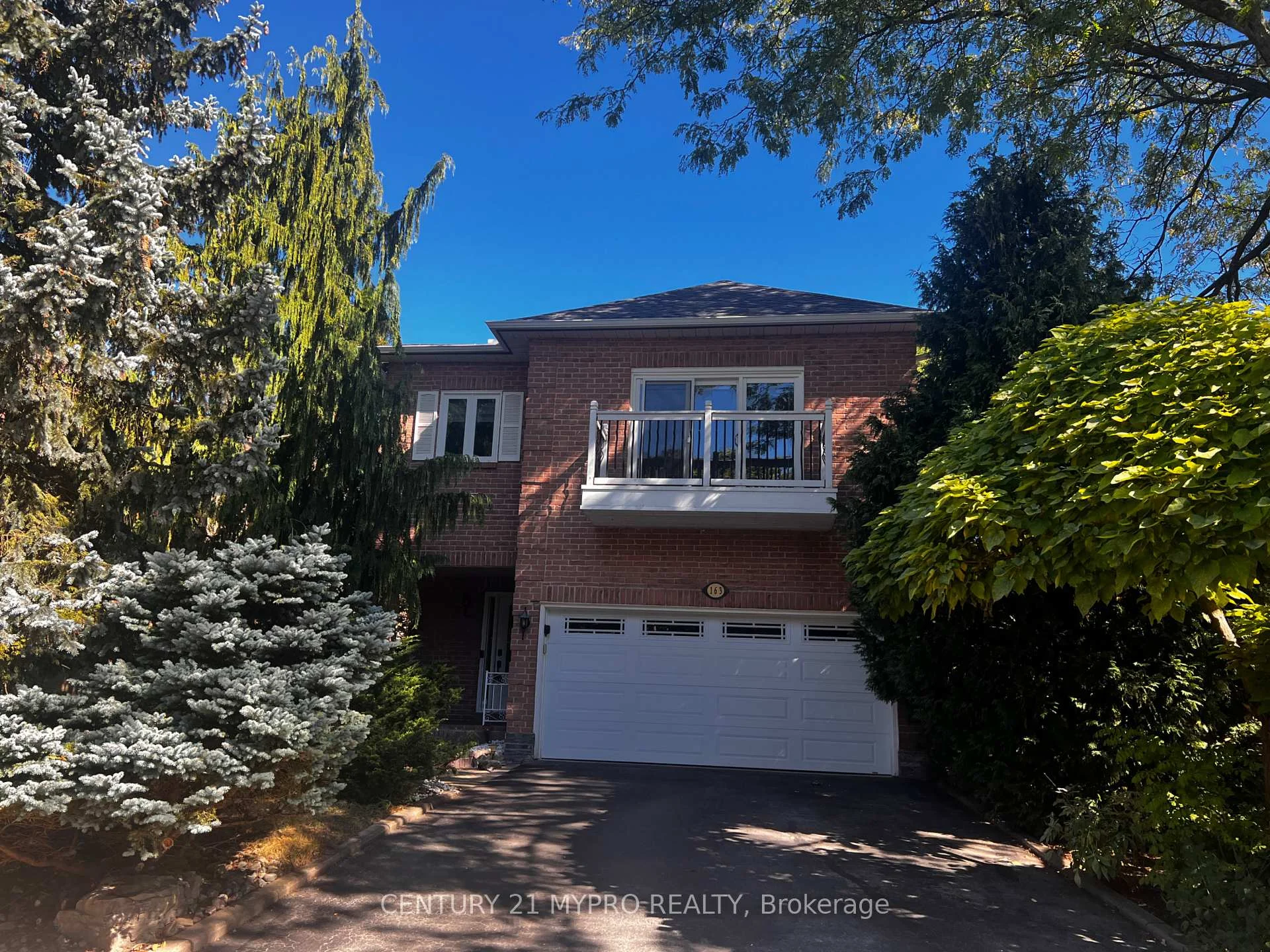 Photo 3 of 163 Romain Crescent, Oakville, College Park — HOMEH