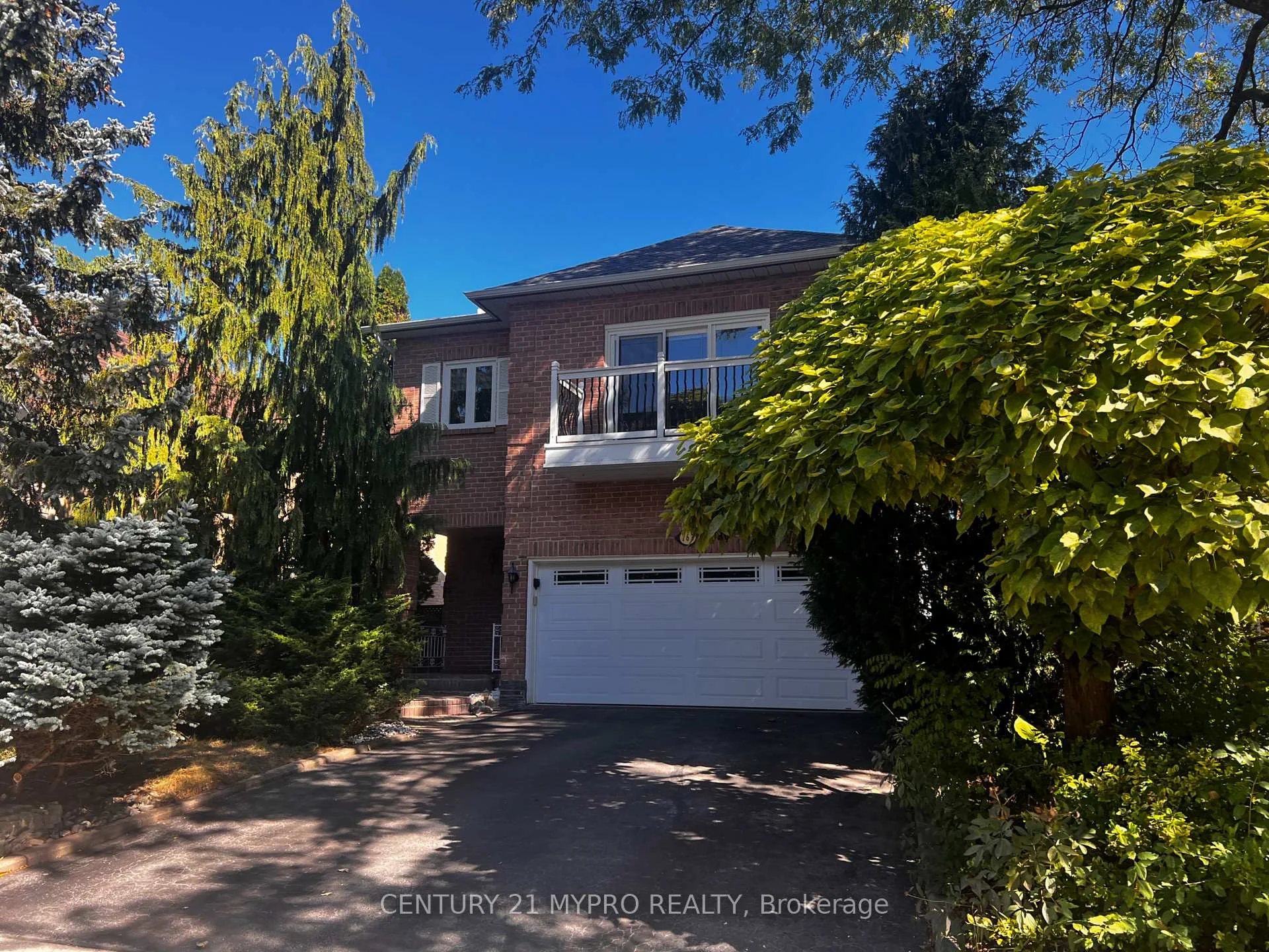 Photo 6 of 163 Romain Crescent, Oakville, College Park — HOMEH