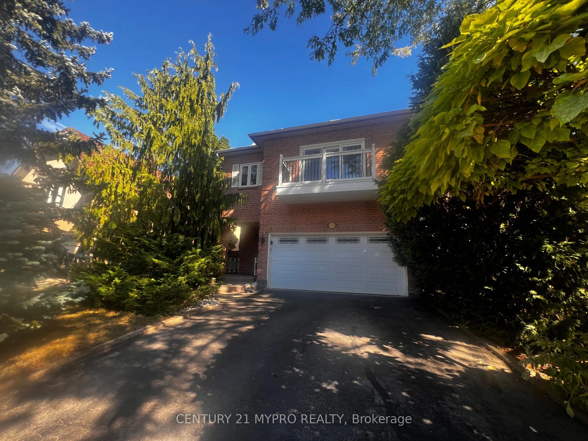 Photo 8 of 163 Romain Crescent, Oakville, College Park — HOMEH