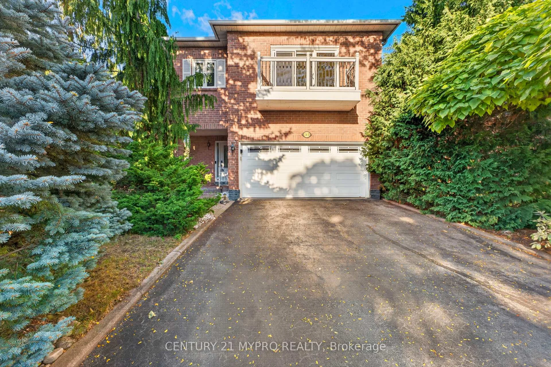 Photo 11 of 163 Romain Crescent, Oakville, College Park — HOMEH