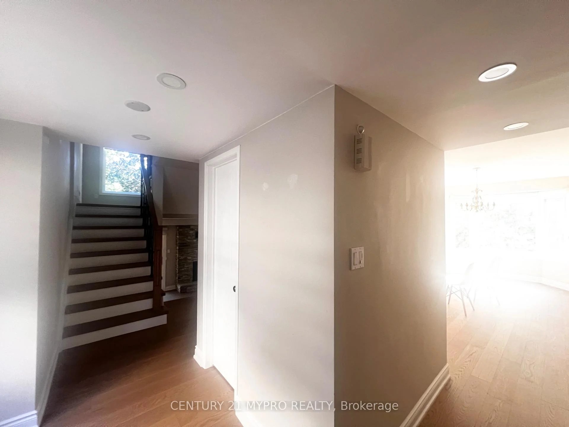Photo 49 of 163 Romain Crescent, Oakville, College Park — HOMEH