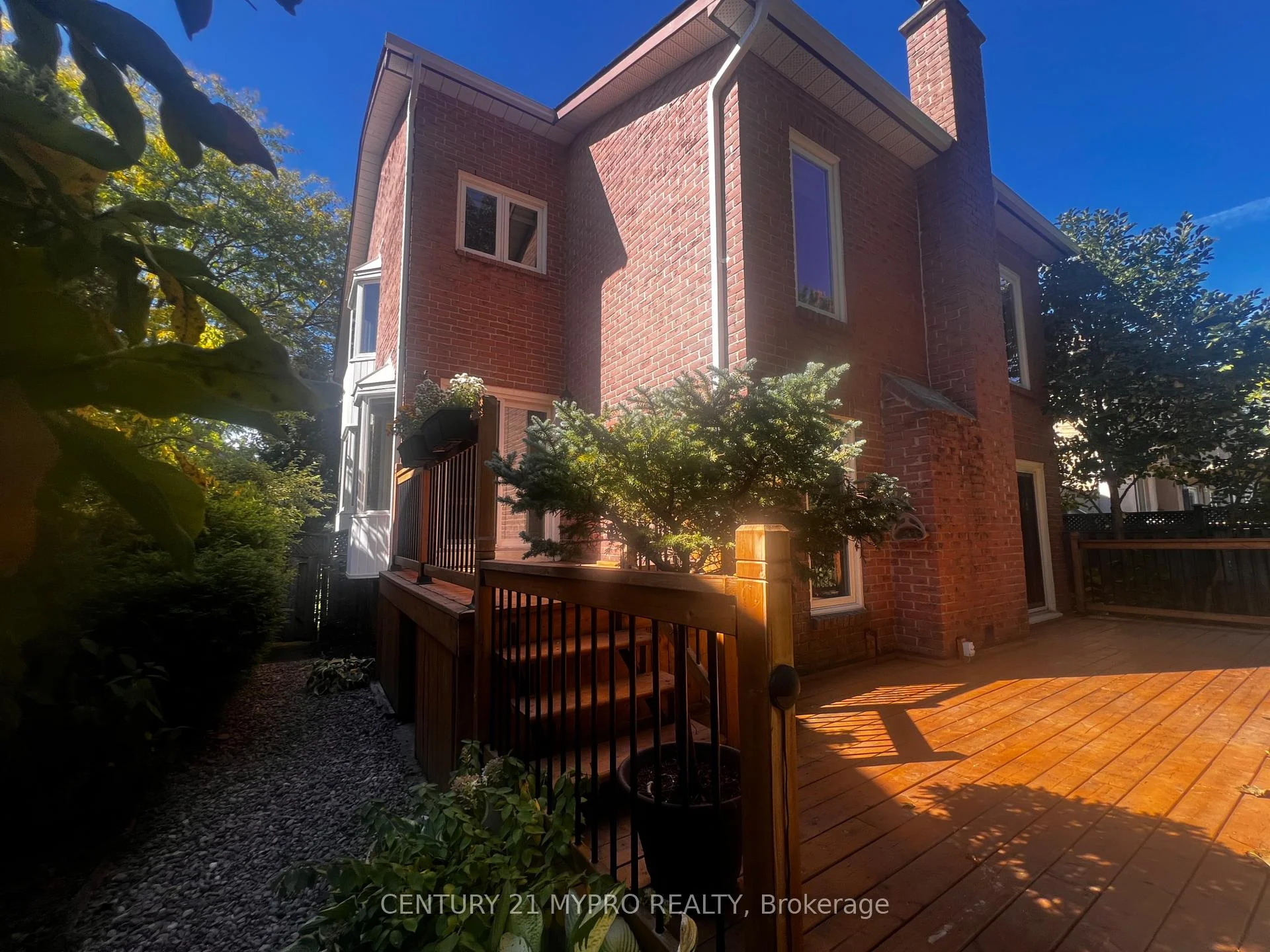 Photo 84 of 163 Romain Crescent, Oakville, College Park — HOMEH