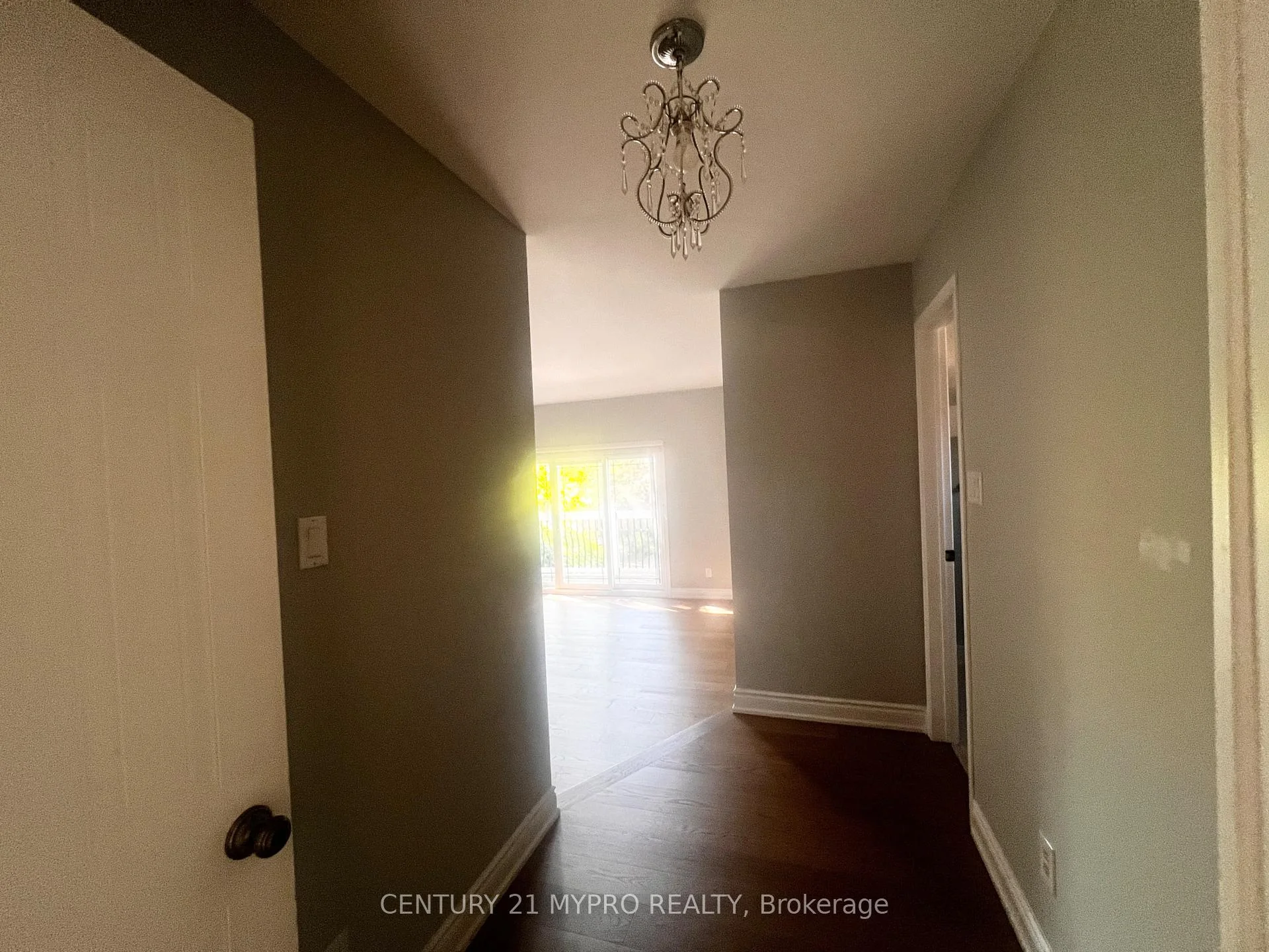 Photo 85 of 163 Romain Crescent, Oakville, College Park — HOMEH
