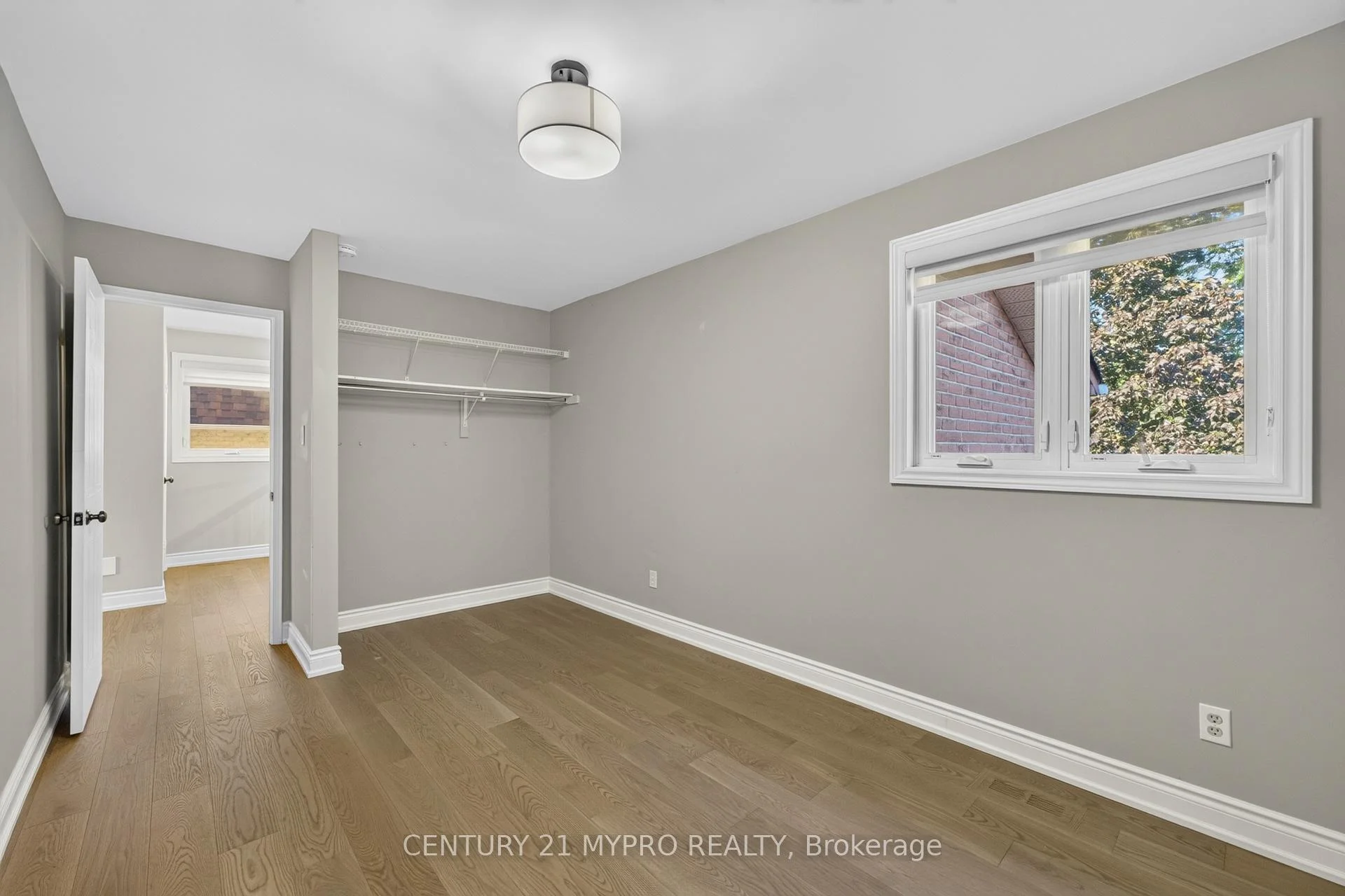 Photo 92 of 163 Romain Crescent, Oakville, College Park — HOMEH