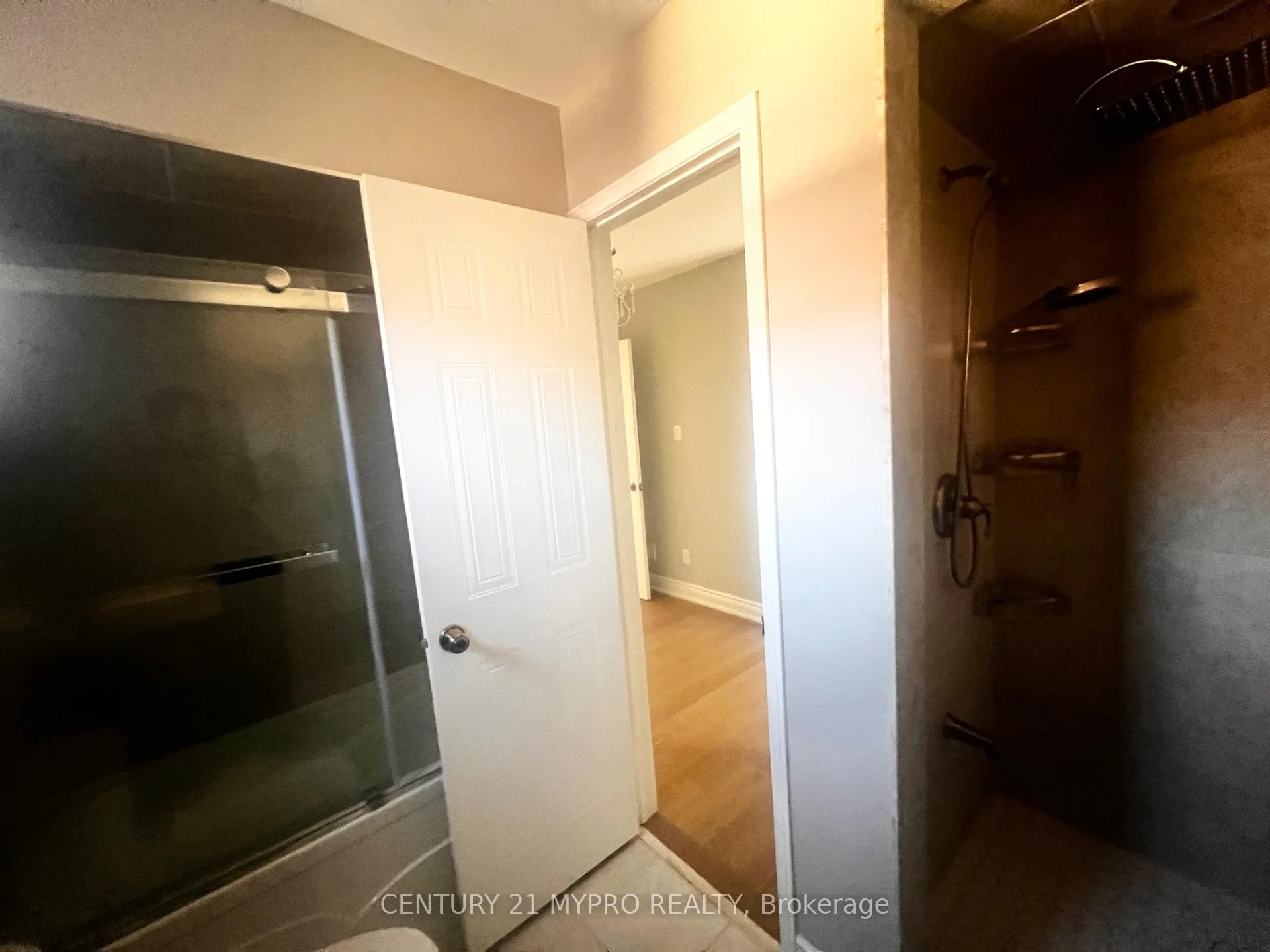 Photo 101 of 163 Romain Crescent, Oakville, College Park — HOMEH