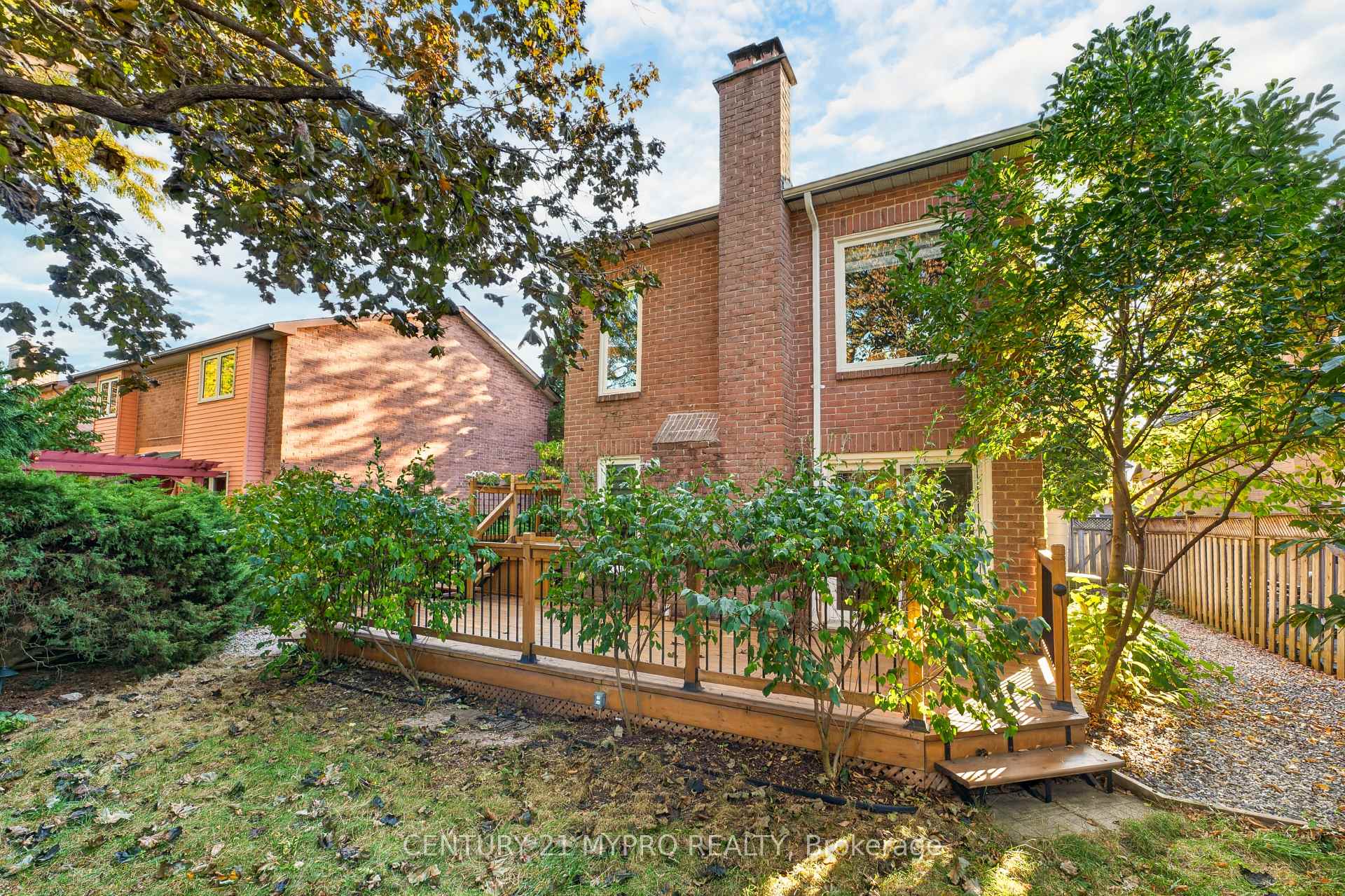 Photo 46 of 163 Romain Crescent, Oakville, College Park — HOMEH
