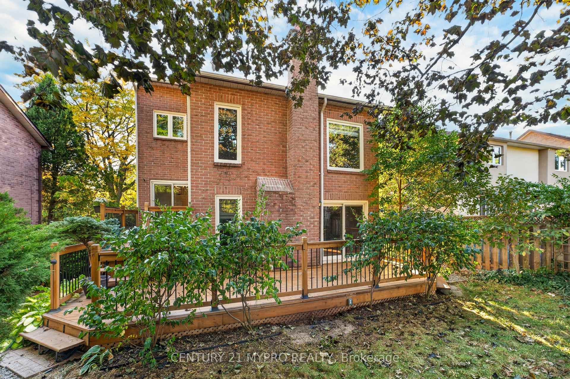 Photo 51 of 163 Romain Crescent, Oakville, College Park — HOMEH