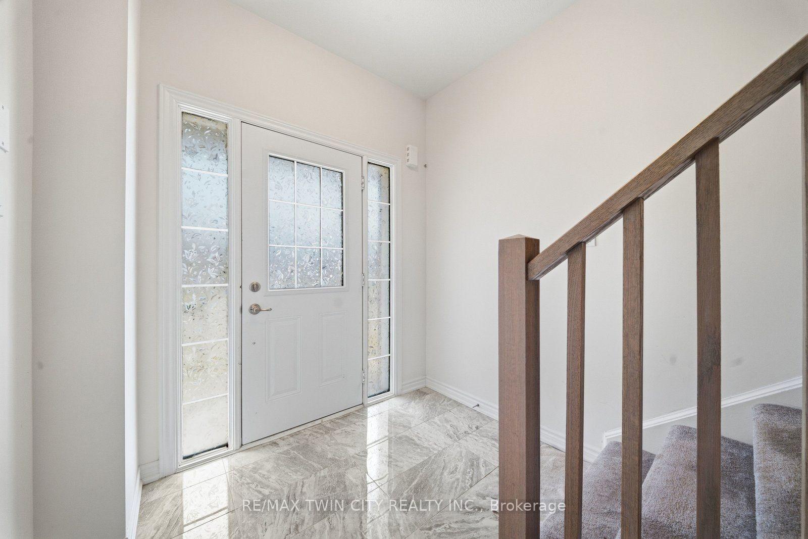 Photo 5 of 19 Tooker Drive, Brantford, Empire South — HOMEH