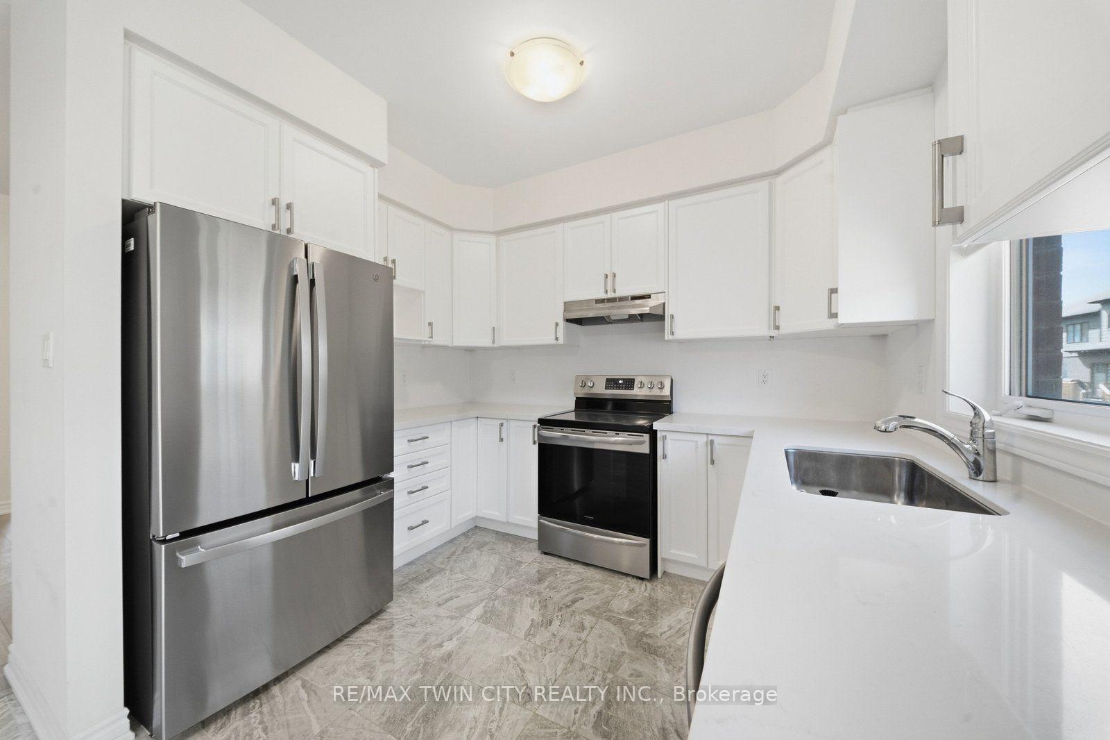 Photo 13 of 19 Tooker Drive, Brantford, Empire South — HOMEH