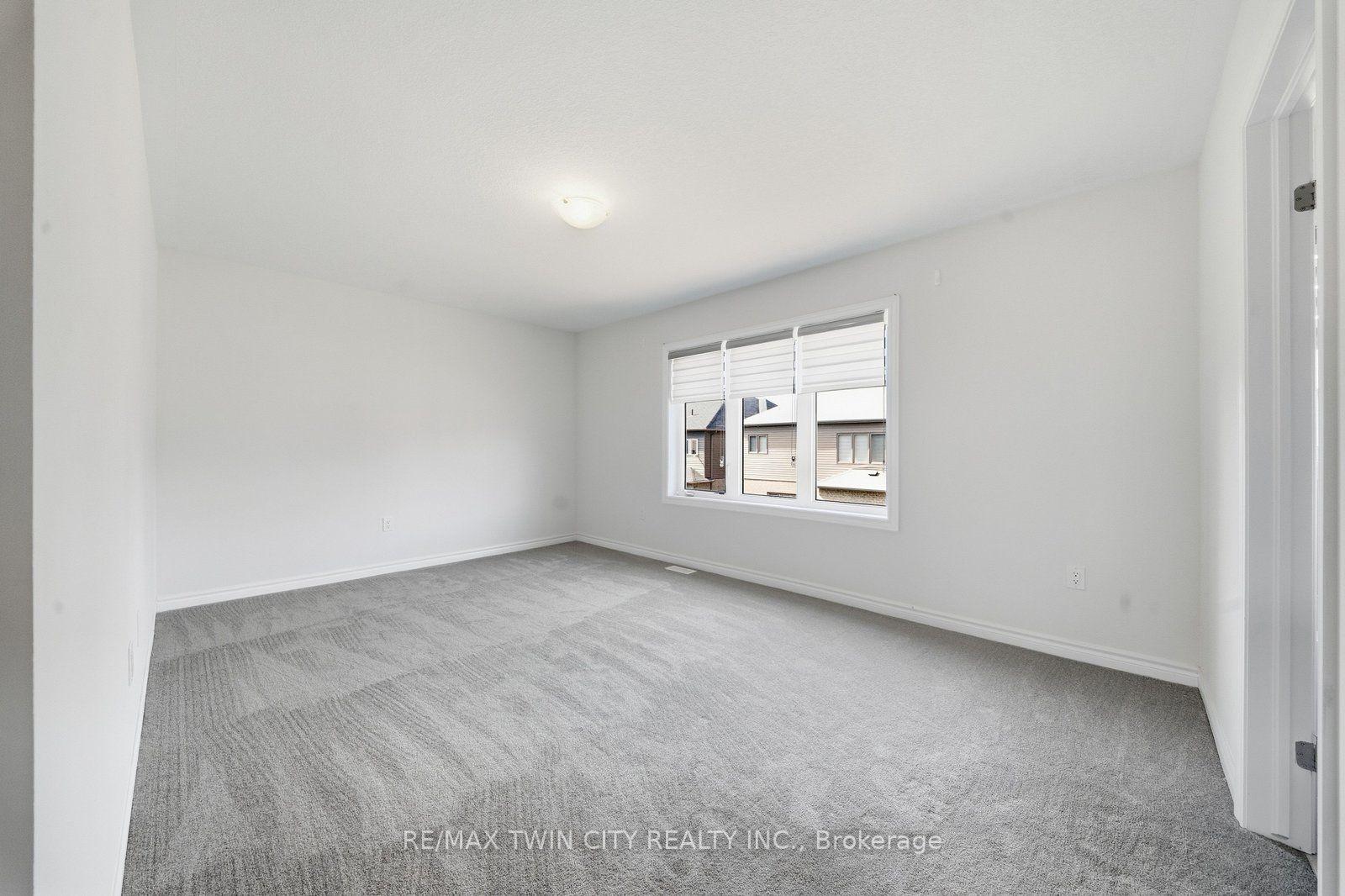 Photo 23 of 19 Tooker Drive, Brantford, Empire South — HOMEH