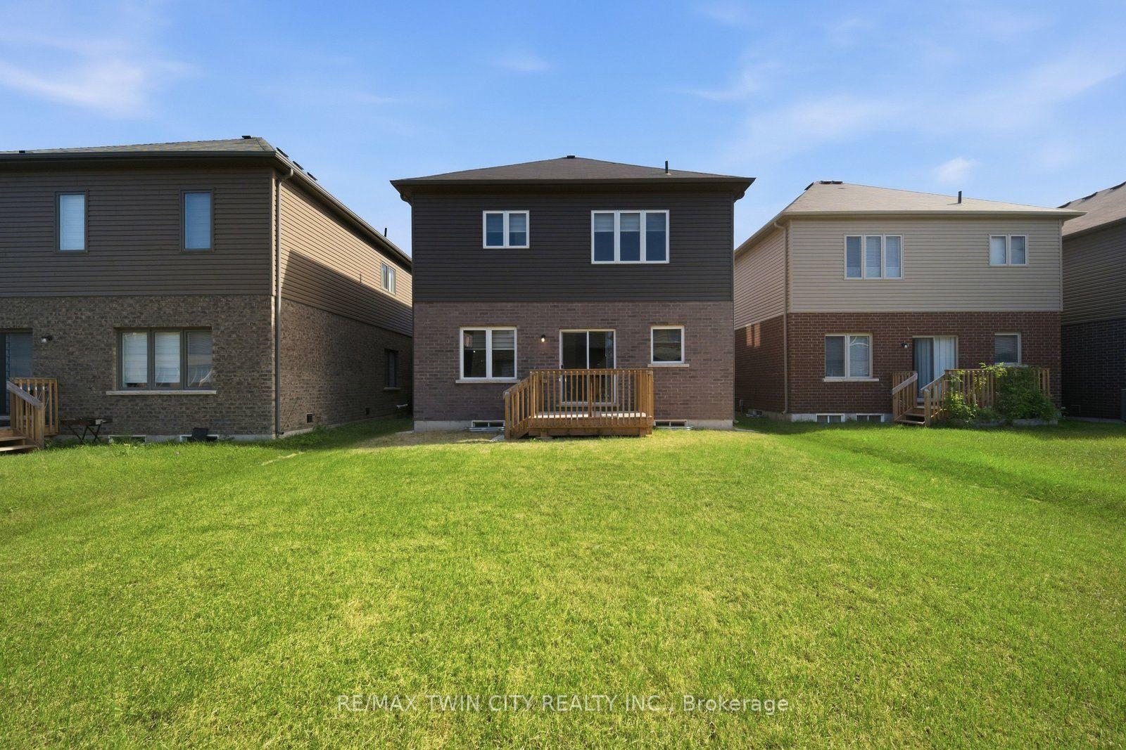 Photo 29 of 19 Tooker Drive, Brantford, Empire South — HOMEH