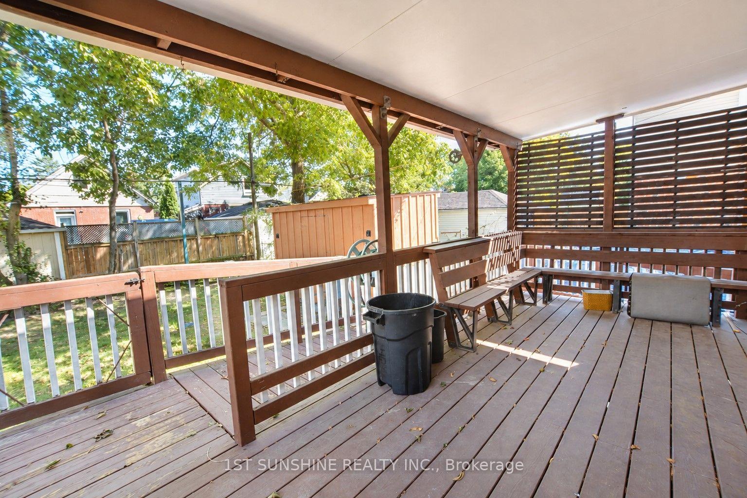 Photo 11 of 22 Parkside Drive, Hamilton, Westdale — HOMEH