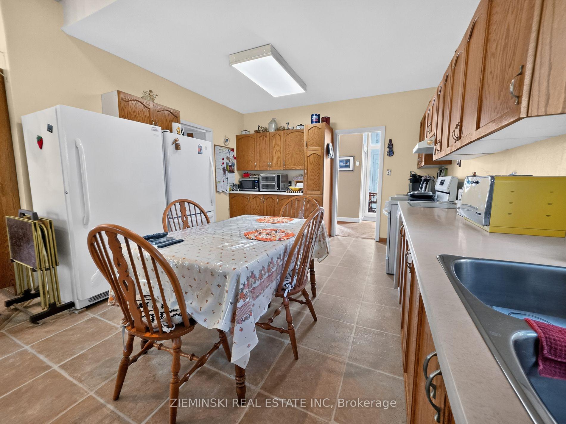 Photo 10 of 484 Eighth Avenue, Black River Matheson, Matheson — HOMEH