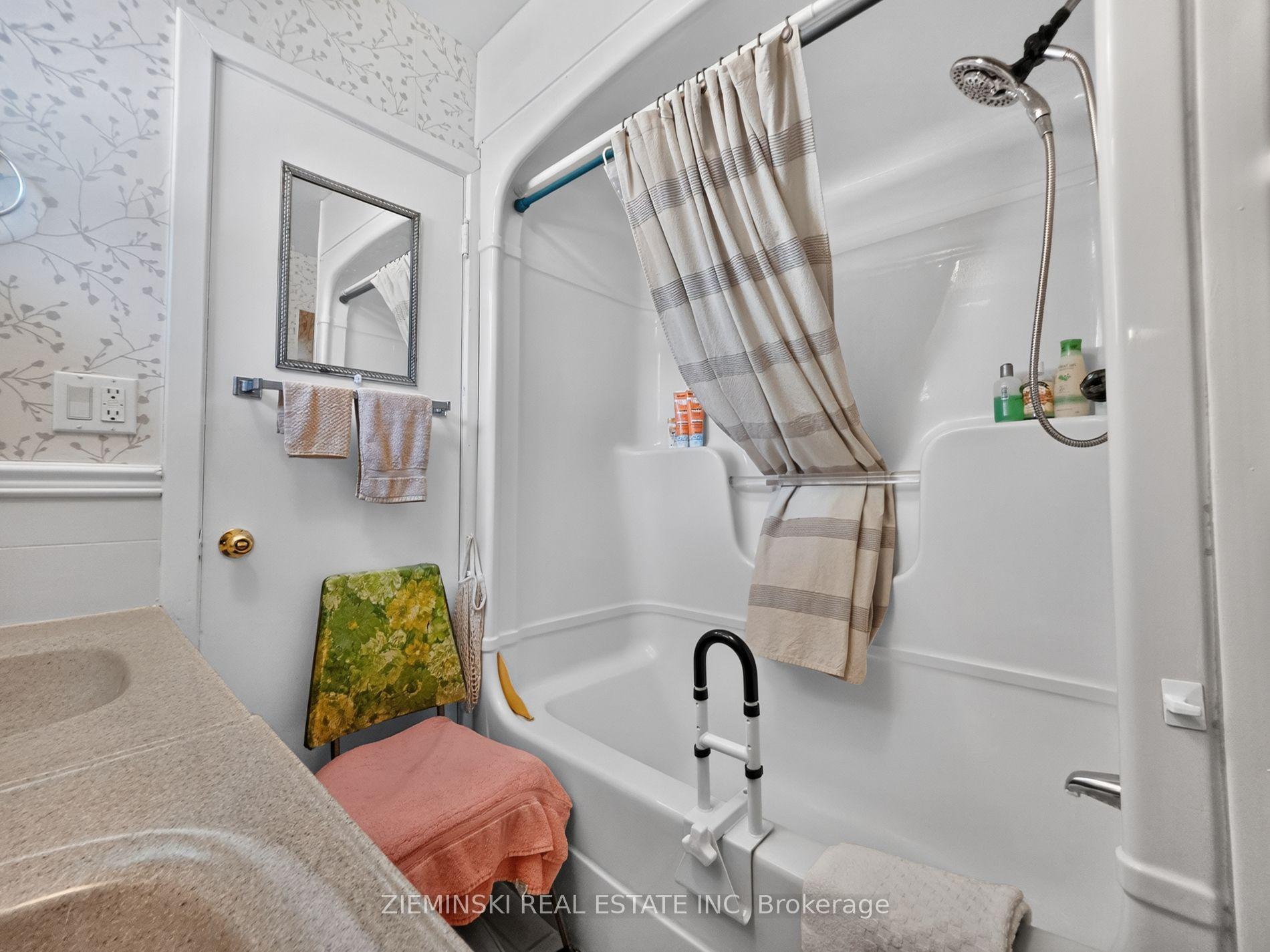 Photo 22 of 484 Eighth Avenue, Black River Matheson, Matheson — HOMEH