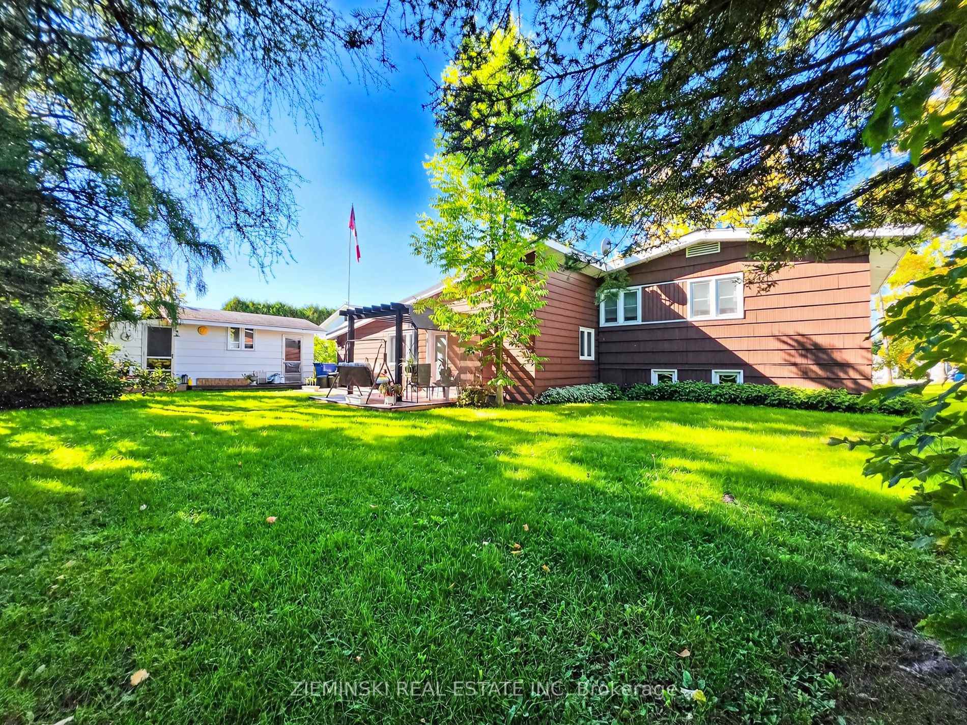 Photo 34 of 484 Eighth Avenue, Black River Matheson, Matheson — HOMEH