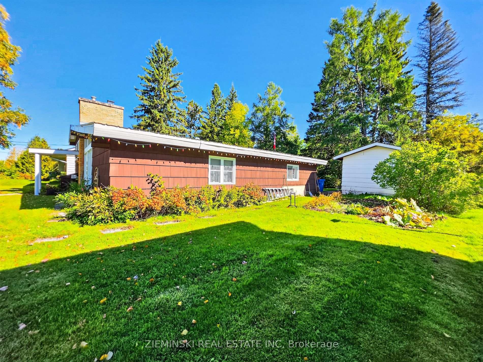 Photo 35 of 484 Eighth Avenue, Black River Matheson, Matheson — HOMEH