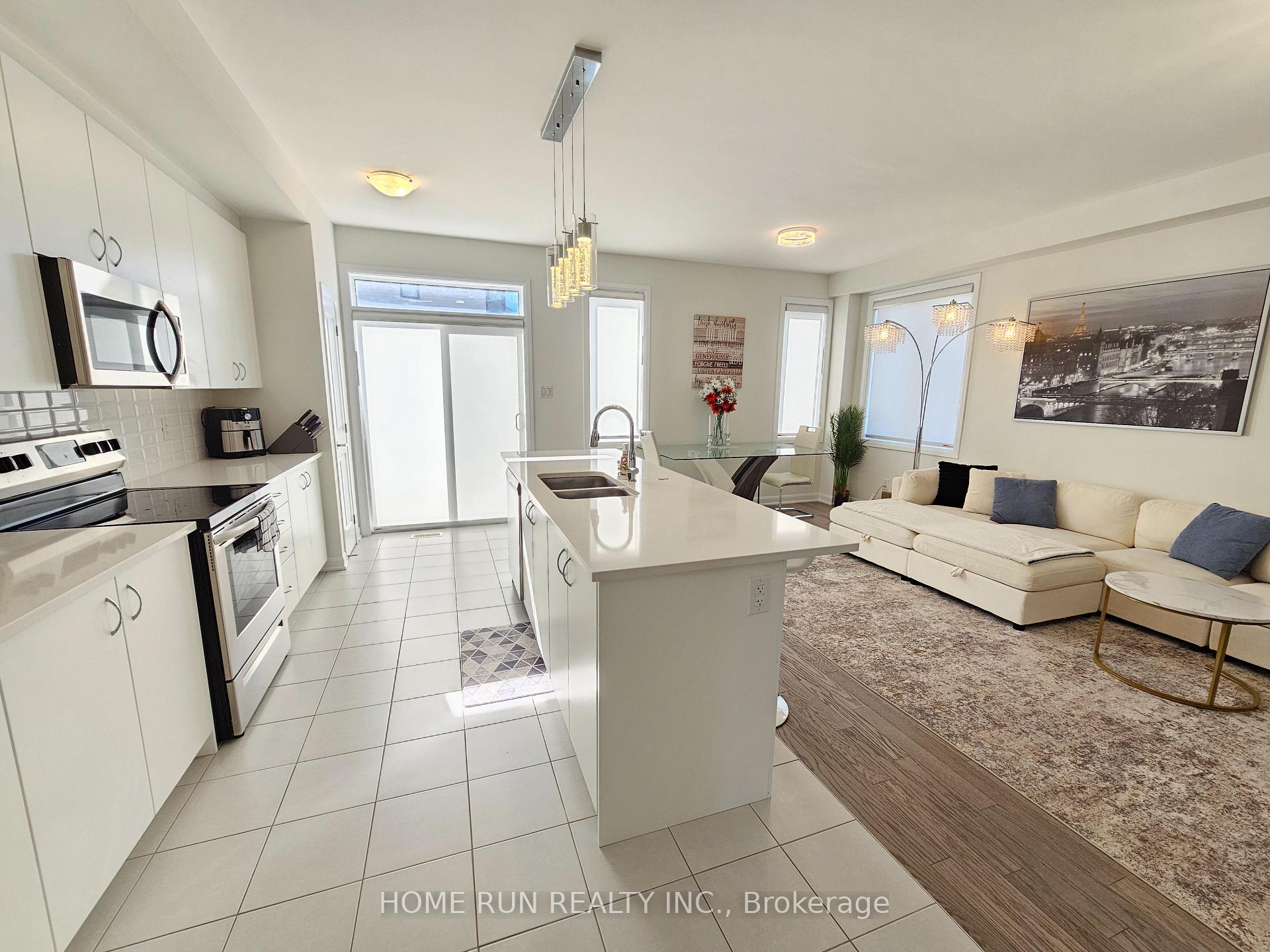 Photo 6 of 231 Tullaghan Heights, Ottawa, Barrhaven - Half Moon Bay — HOMEH