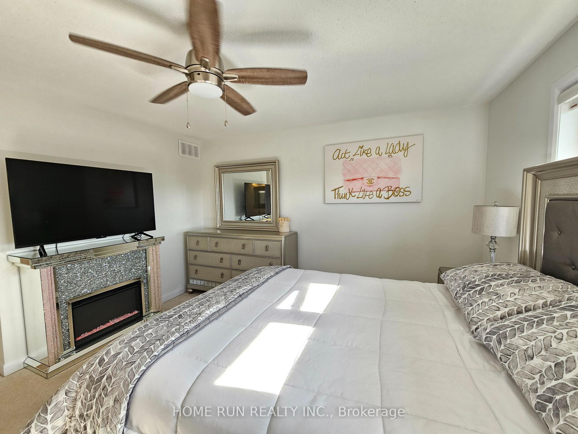 Photo 18 of 231 Tullaghan Heights, Ottawa, Barrhaven - Half Moon Bay — HOMEH