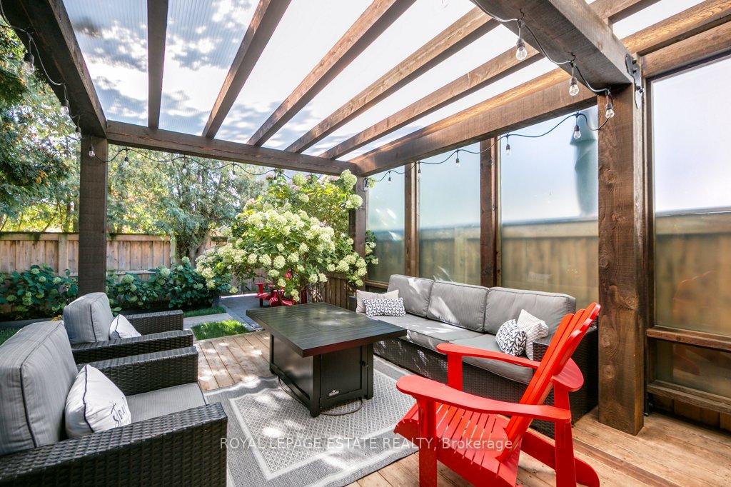 Photo 37 of 55 Winston Avenue, Scarborough, Birchcliffe-Cliffside — HOMEH