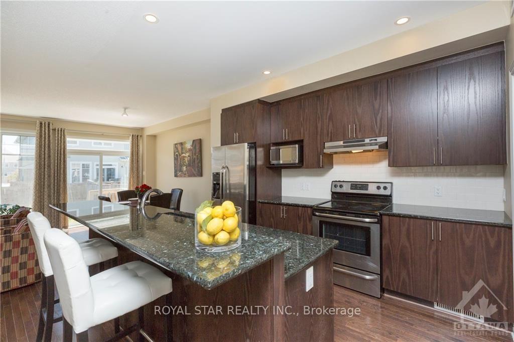 Photo 3 of 969 Bunchberry Way S, Ottawa, Blossom Park/Kemp Park/Findlay Creek — HOMEH