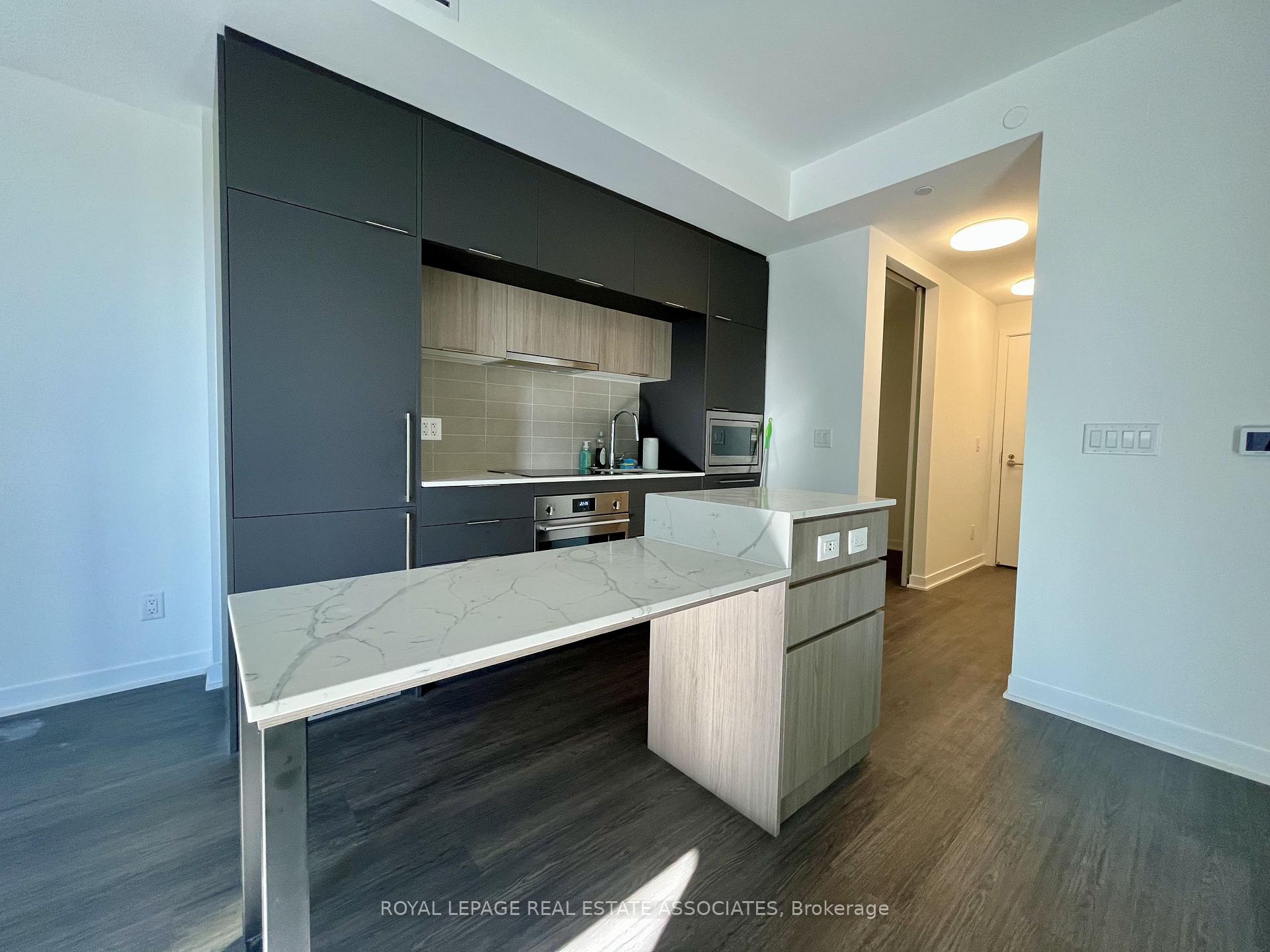 Photo 5 of Unit 409, 185 Alberta Avenue, Toronto, Oakwood Village — HOMEH