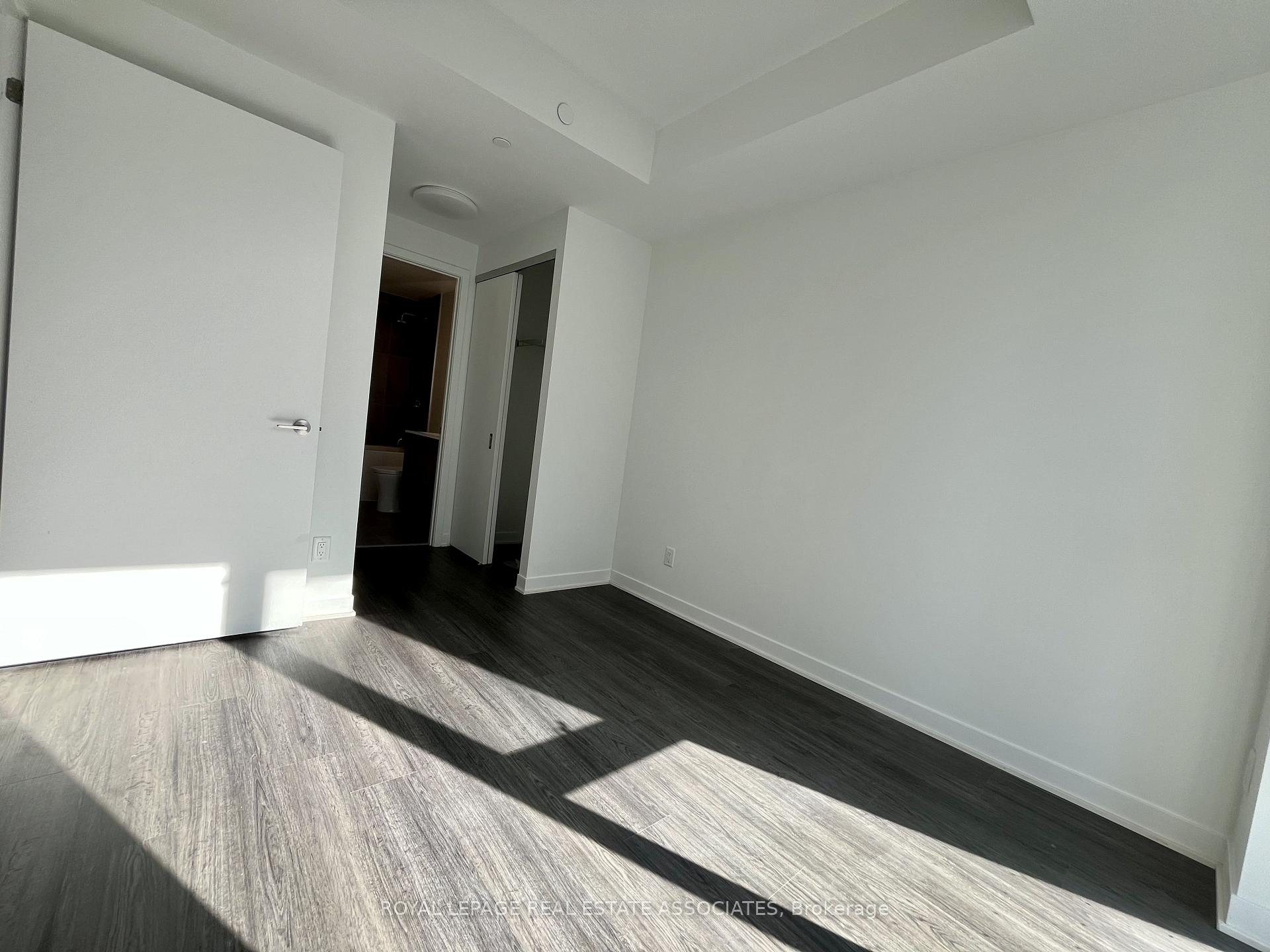 Photo 7 of Unit 409, 185 Alberta Avenue, Toronto, Oakwood Village — HOMEH
