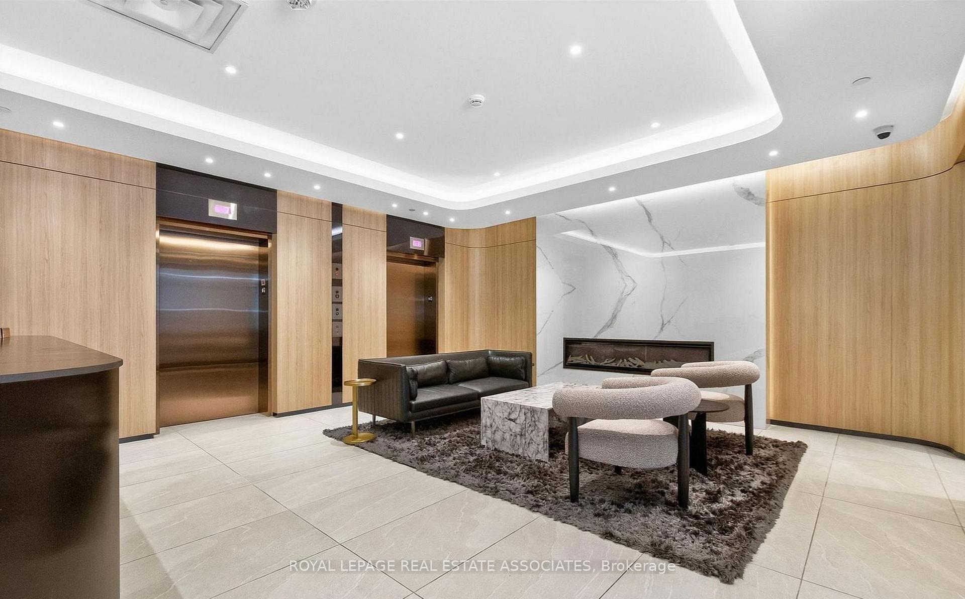 Photo 12 of Unit 409, 185 Alberta Avenue, Toronto, Oakwood Village — HOMEH