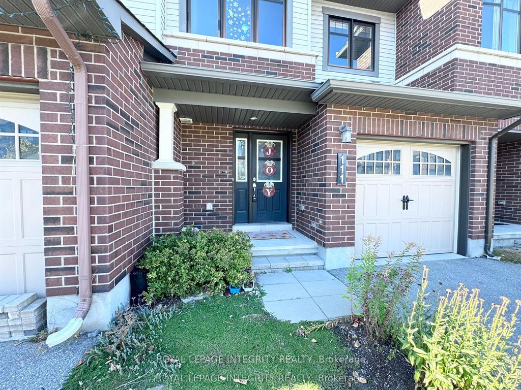 Photo 3 of 111 Sweetwater Lane, Ottawa, Kanata - Kanata Lakes/Heritage Hills — HOMEH