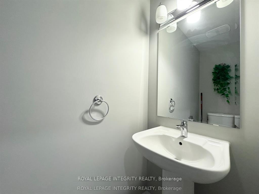 Photo 6 of 111 Sweetwater Lane, Ottawa, Kanata - Kanata Lakes/Heritage Hills — HOMEH