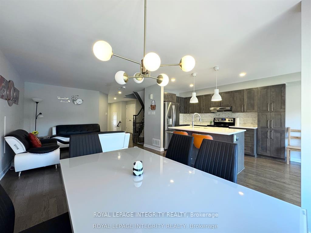 Photo 9 of 111 Sweetwater Lane, Ottawa, Kanata - Kanata Lakes/Heritage Hills — HOMEH