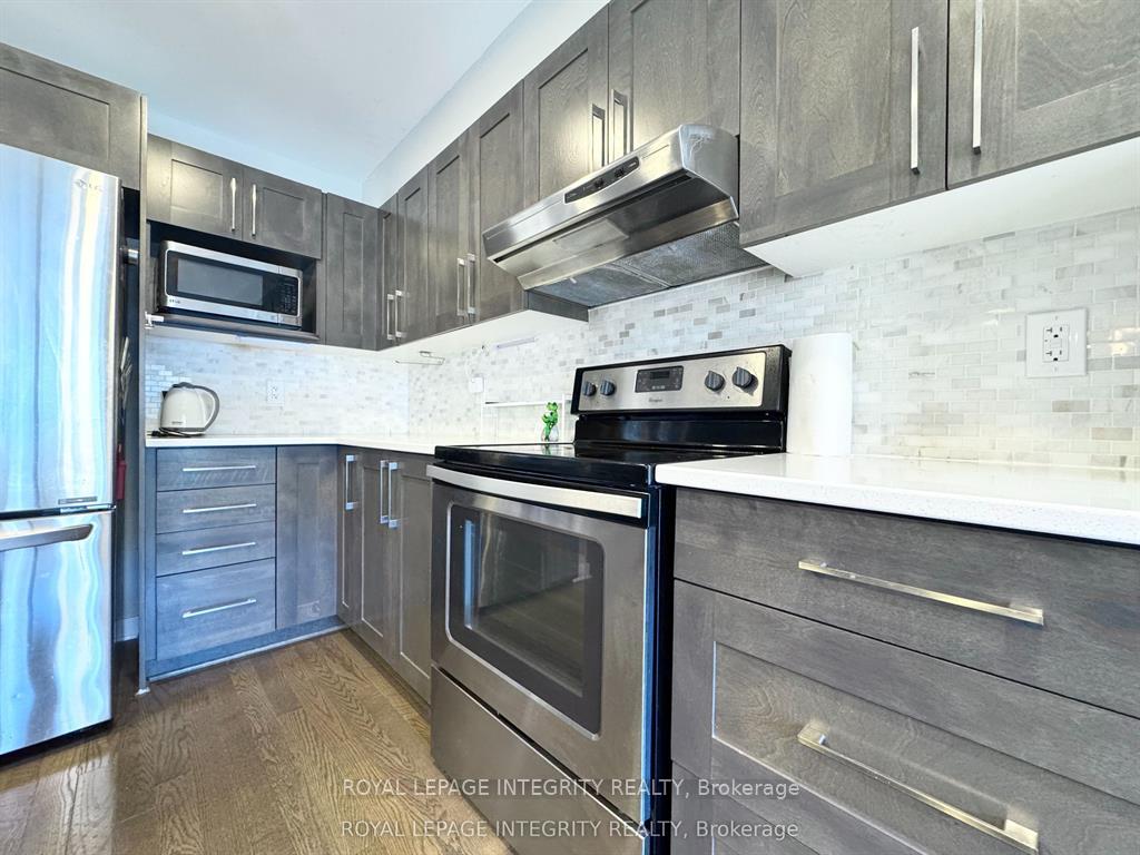 Photo 15 of 111 Sweetwater Lane, Ottawa, Kanata - Kanata Lakes/Heritage Hills — HOMEH