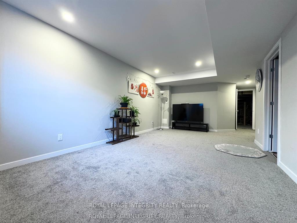 Photo 30 of 111 Sweetwater Lane, Ottawa, Kanata - Kanata Lakes/Heritage Hills — HOMEH