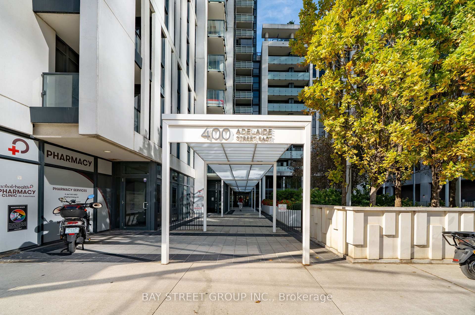 Photo 4 of Unit 322, 400 Adelaide Street E, Toronto, Moss Park — HOMEH