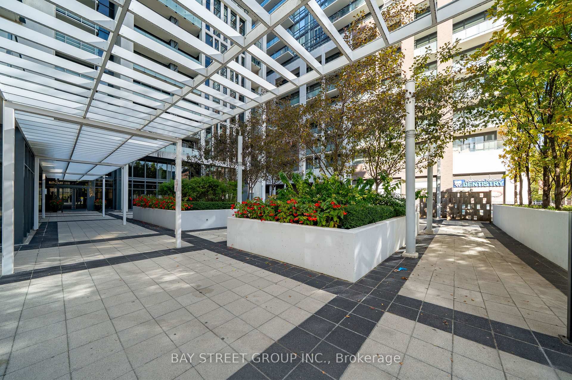 Photo 5 of Unit 322, 400 Adelaide Street E, Toronto, Moss Park — HOMEH
