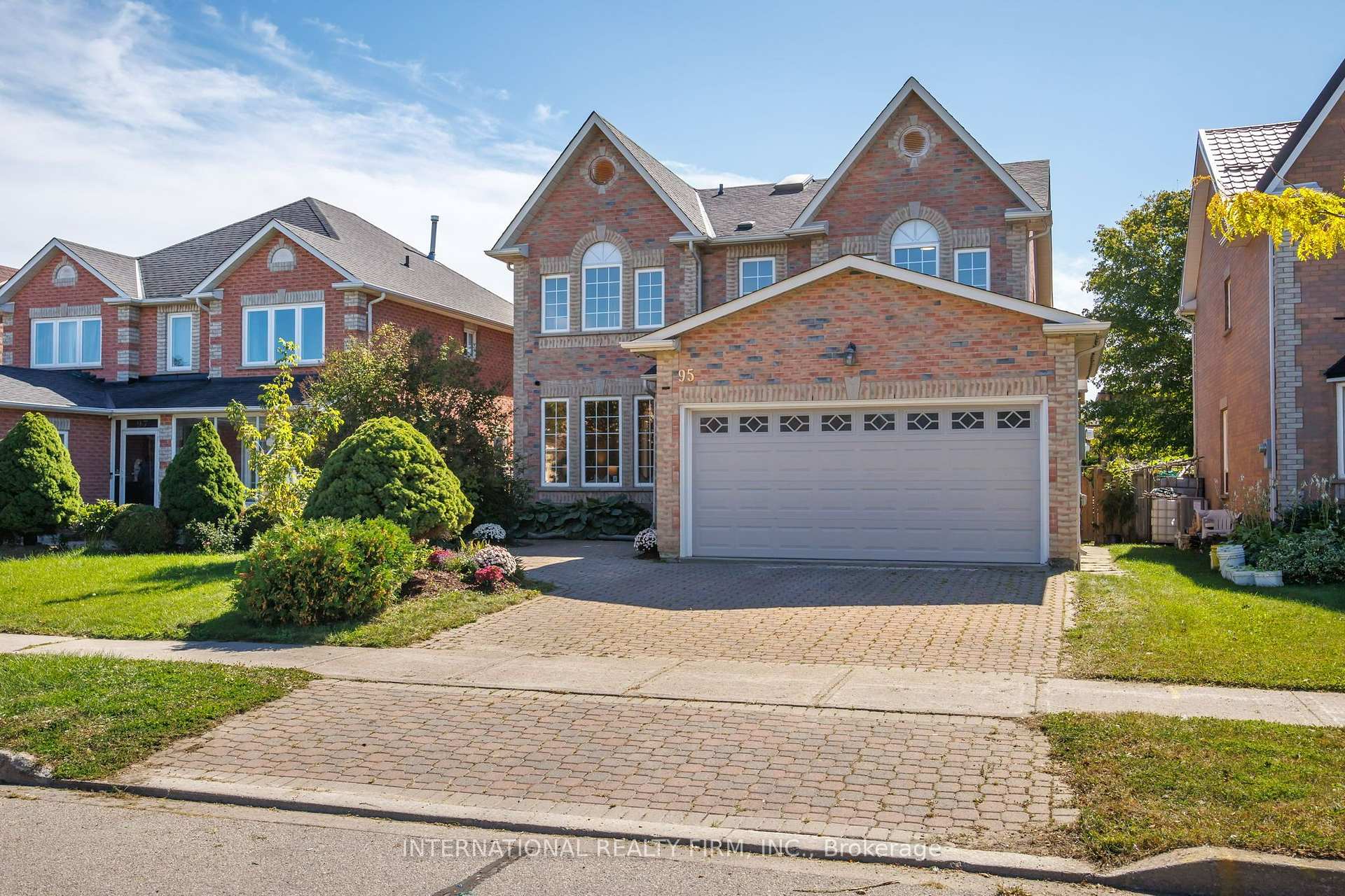 Photo 2 of 95 Gillingham Avenue, Markham, Milliken Mills East — HOMEH