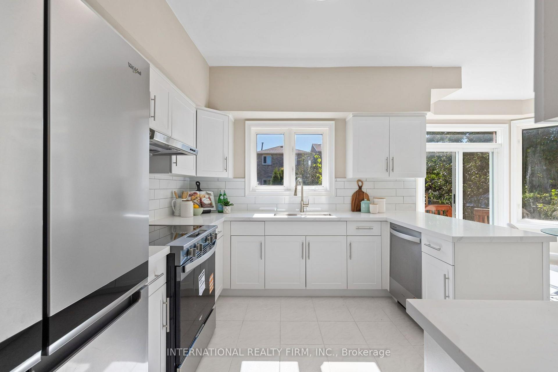 Photo 10 of 95 Gillingham Avenue, Markham, Milliken Mills East — HOMEH