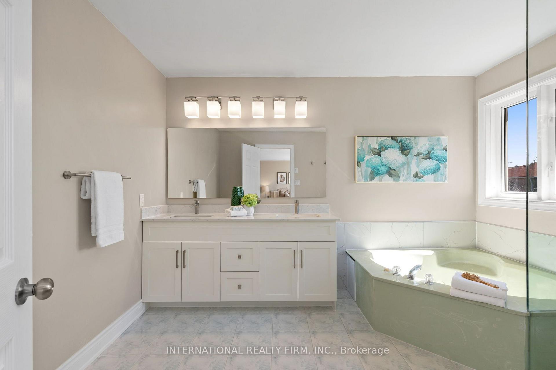 Photo 29 of 95 Gillingham Avenue, Markham, Milliken Mills East — HOMEH