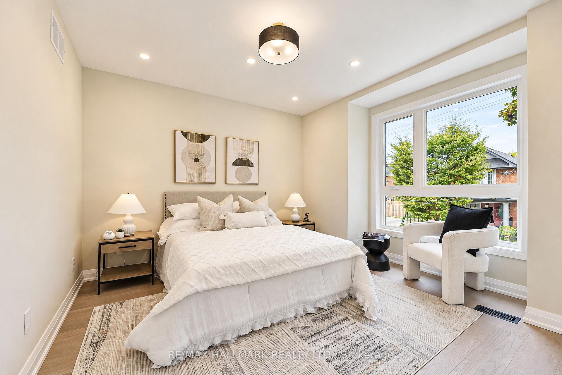 Photo 24 of 47 Harcourt Avenue, Toronto, Blake-Jones — HOMEH
