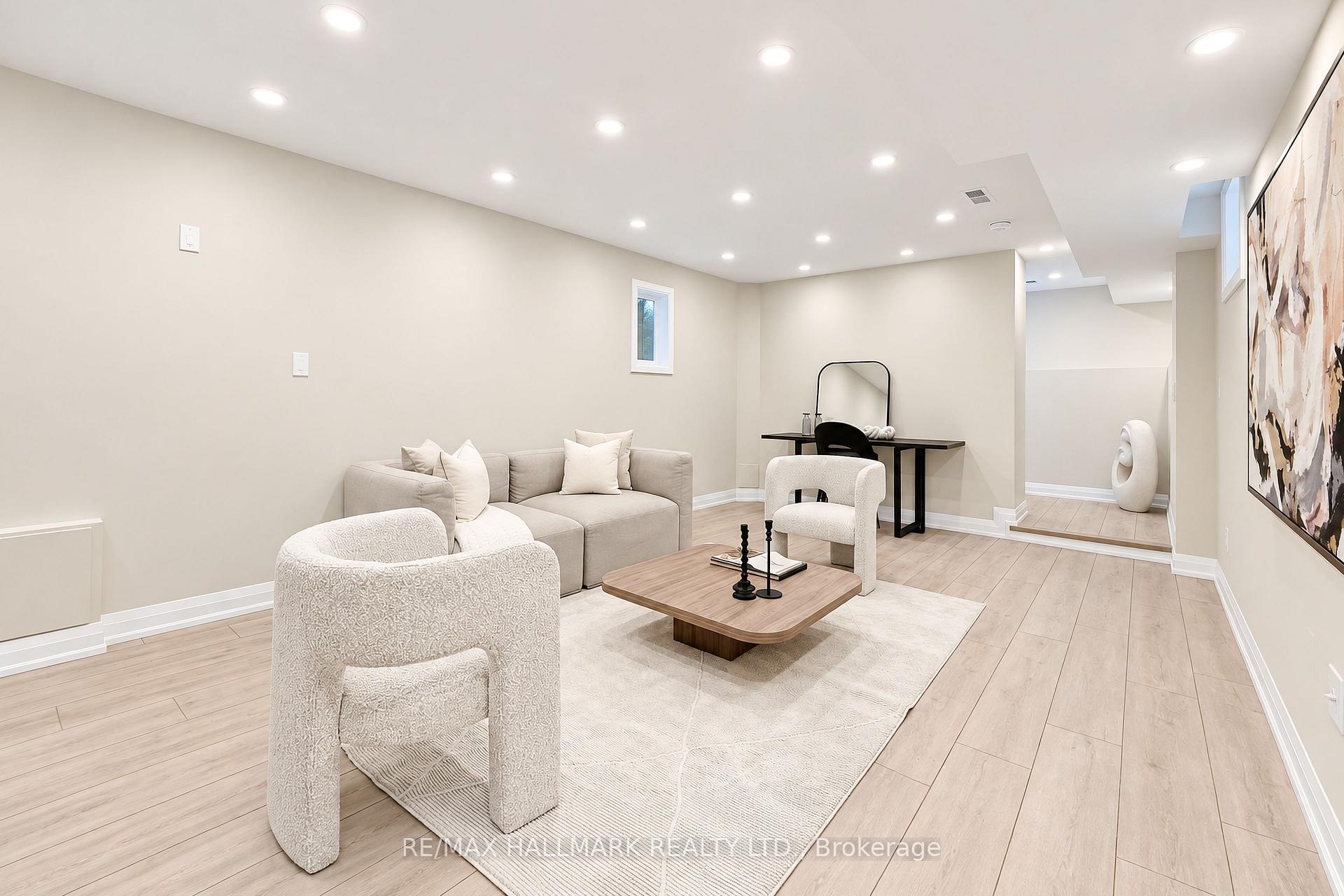Photo 43 of 47 Harcourt Avenue, Toronto, Blake-Jones — HOMEH
