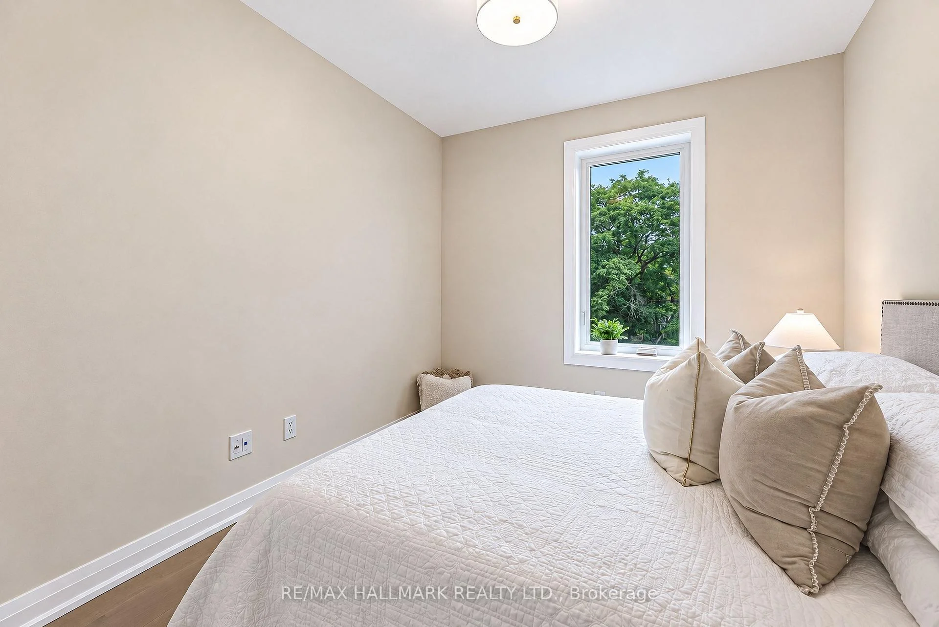 Photo 37 of 47 Harcourt Avenue, Toronto, Blake-Jones — HOMEH