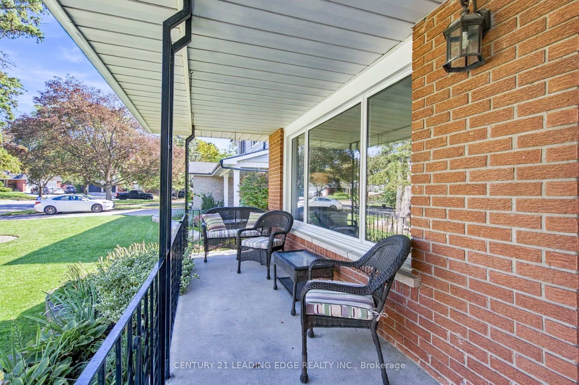 Photo 5 of 90 Pringle Avenue, Markham, Markham Village — HOMEH