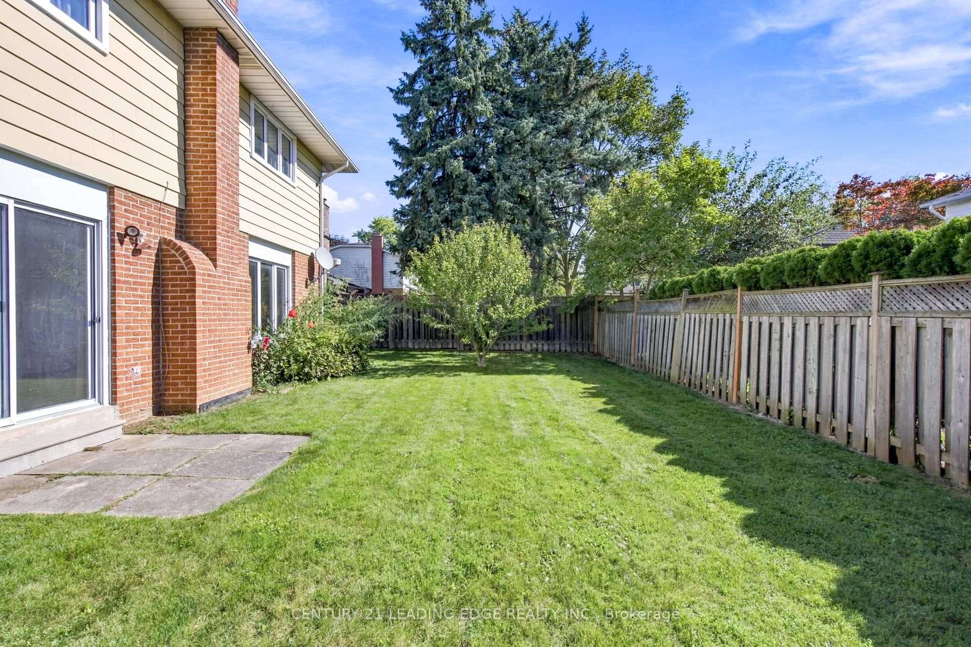 Photo 36 of 90 Pringle Avenue, Markham, Markham Village — HOMEH