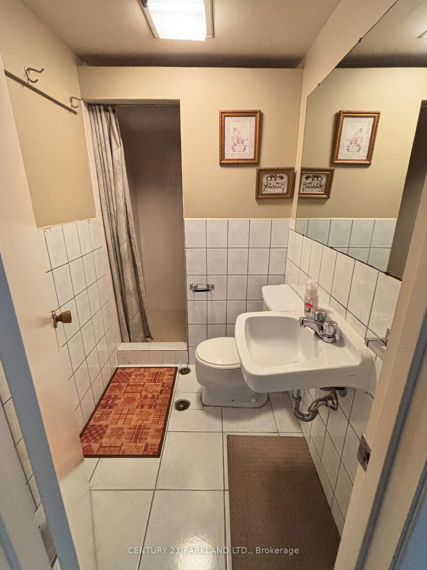 Photo 18 of 14 Orlando Boulevard, Scarborough, Wexford-Maryvale — HOMEH