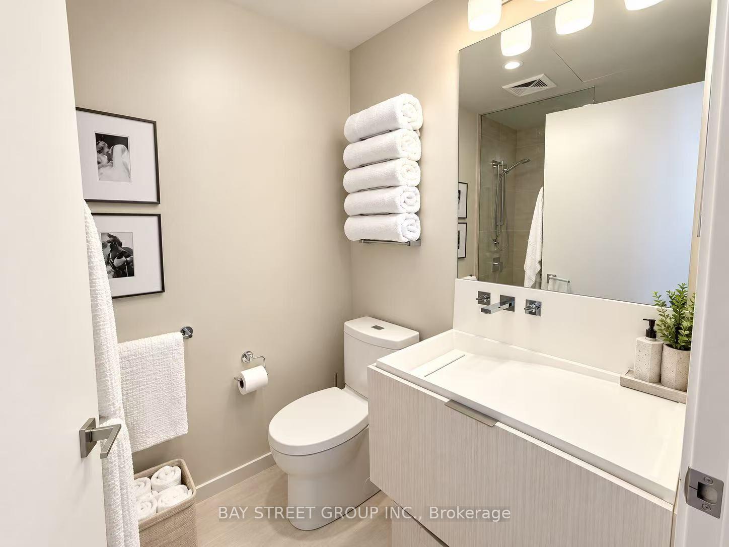 Photo 6 of Unit 4210, 101 Charles Street E, Toronto, Church-Yonge Corridor — HOMEH