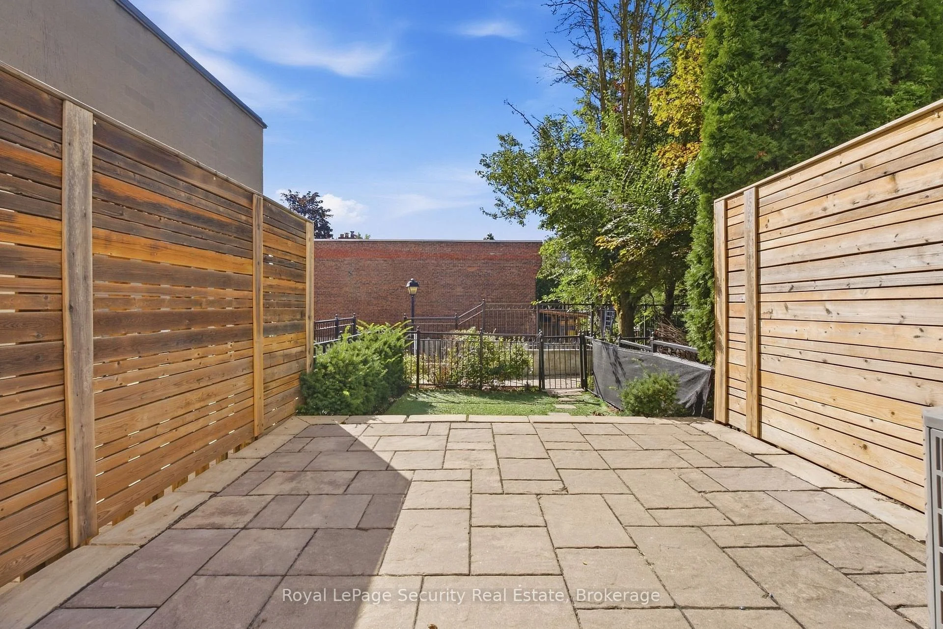 Photo 14 of Unit 16, 645 Davenport Road, Toronto, Casa Loma — HOMEH